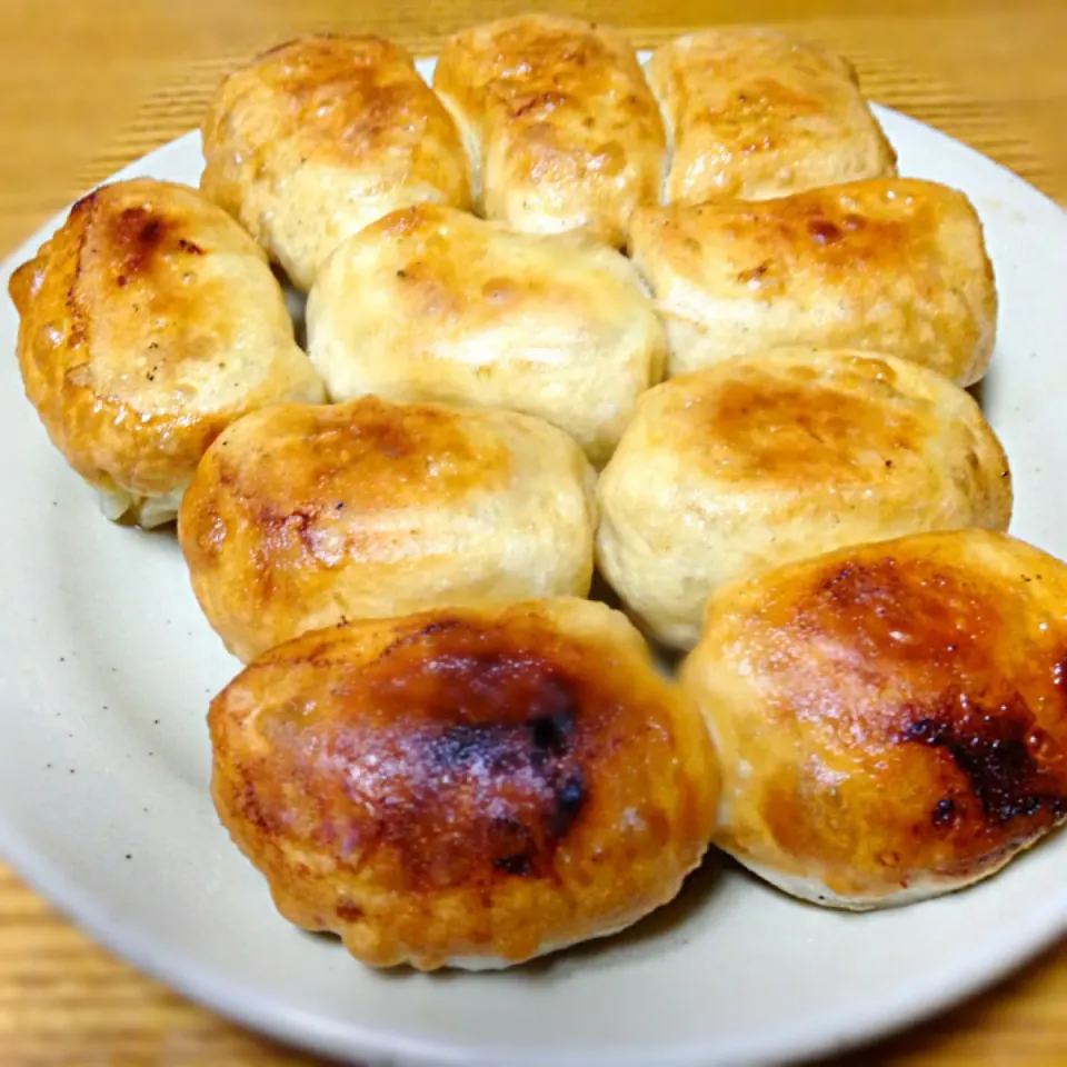 ホワイト餃子が上手く焼けた♪|ラー山さん