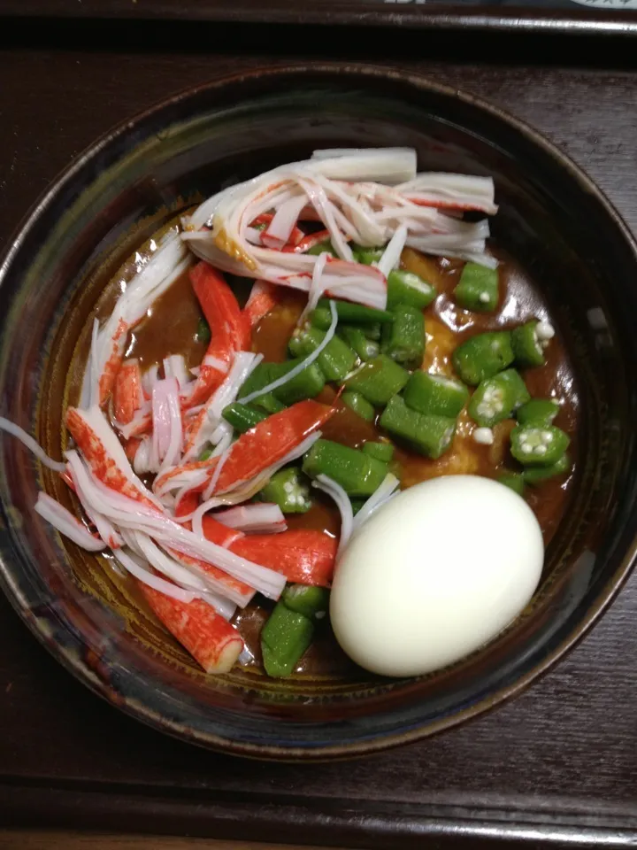 オクラとゆで卵カレー丼|おっちさん