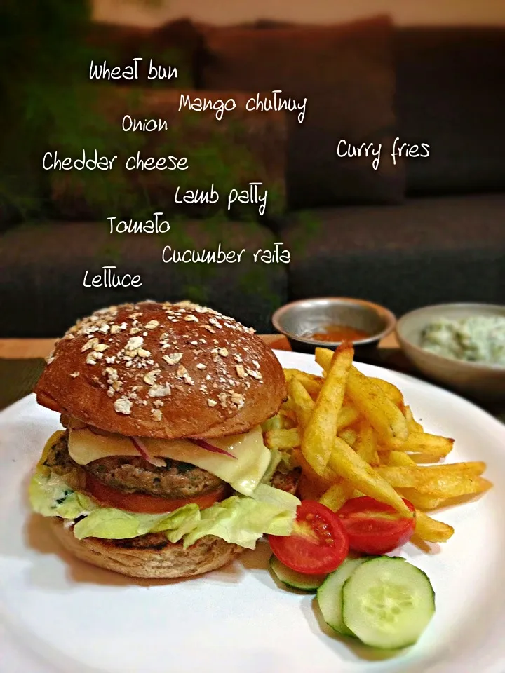 Indian style lamb burger with curry fries/インド風ラムバーガー、カレーポテトフライ|rick chanさん