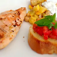 Grilled Chicken with Bruchetta and Mediterranean Dinner Salad|Patrikさん