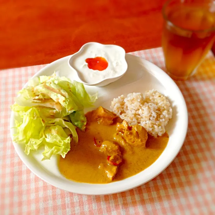 Snapdishの料理写真:朝ごはん♡いなばのカレー缶詰！|まほさん