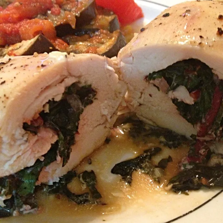 Snapdishの料理写真:Swiss Chard Stuffed Chicken|http://melissasmenu.wordpress.com/さん