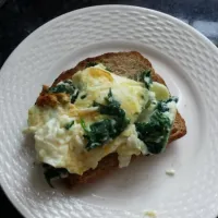 Snapdishの料理写真:Whole wheat toast with egg whites & spinach|Meghan Tracyさん