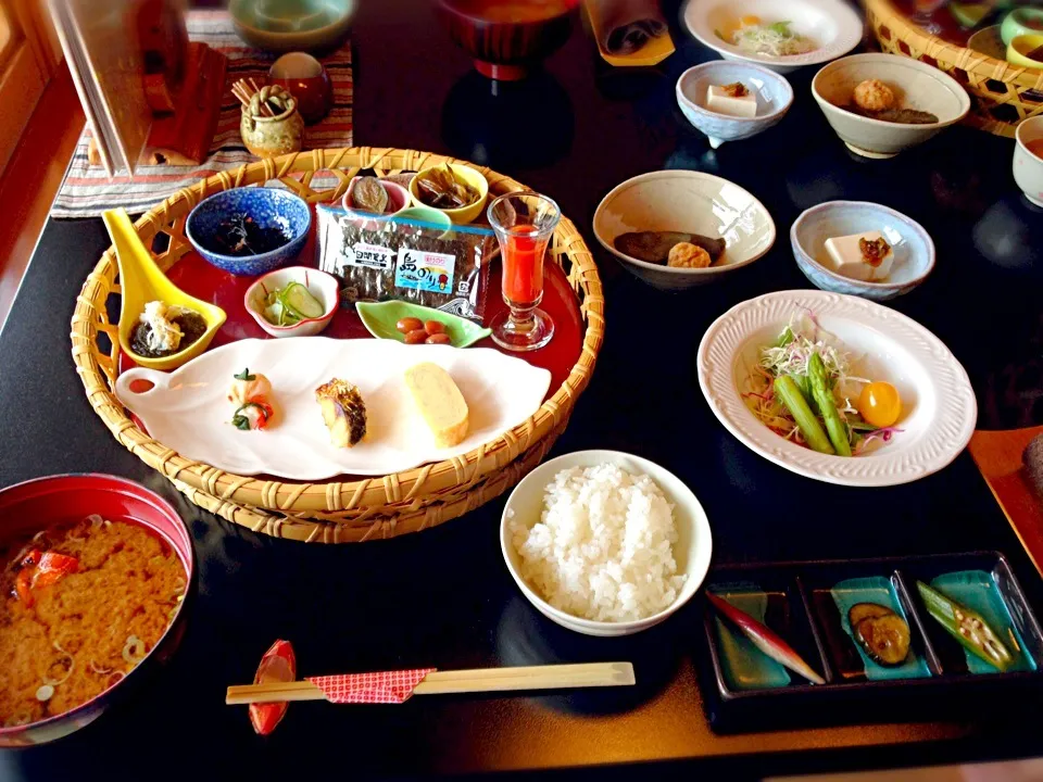 旅館の朝食|えーちゃんさん