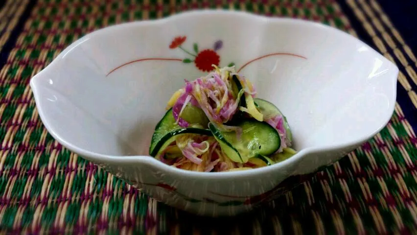 頂き物の食用菊(冷凍)でさっぱり酢の物|まさみさん