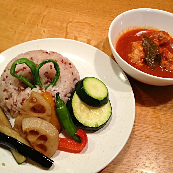 チキンのスープカレー、揚げ夏野菜と一緒に🎶|レナコさん