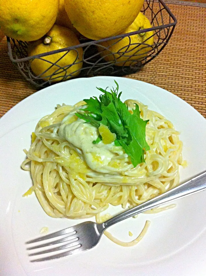 Snapdishの料理写真:アフロの〜レモンパスタ🍋何😍ヤバ旨〜コレゎ‼本当にウマ過ぎるー👍💕まぁ、クリームパスタ、はじめて作りましたwアフロ🍺おりちん🎀ご指導ありがとぉ〜ビックリだぁー、最高💕コレ|いよこ🍻さん