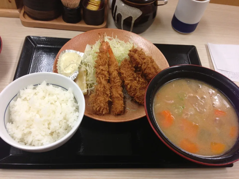 海老ヒレ定食|アクちゃんさん