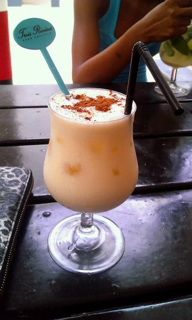 Snapdishの料理写真:Piña colada ♥♡|Fardin Lauraさん