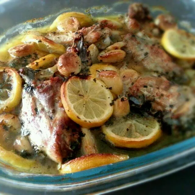 Chicken with lemon and 20 gloves of garlic|Frank&Jolanda - Eteninbeeldさん