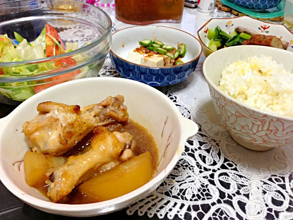 鶏手羽元と大根の煮物の晩ご飯|やすさん