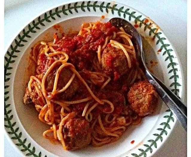 pasta and meatballs|Sonya Delorme Fierrezさん