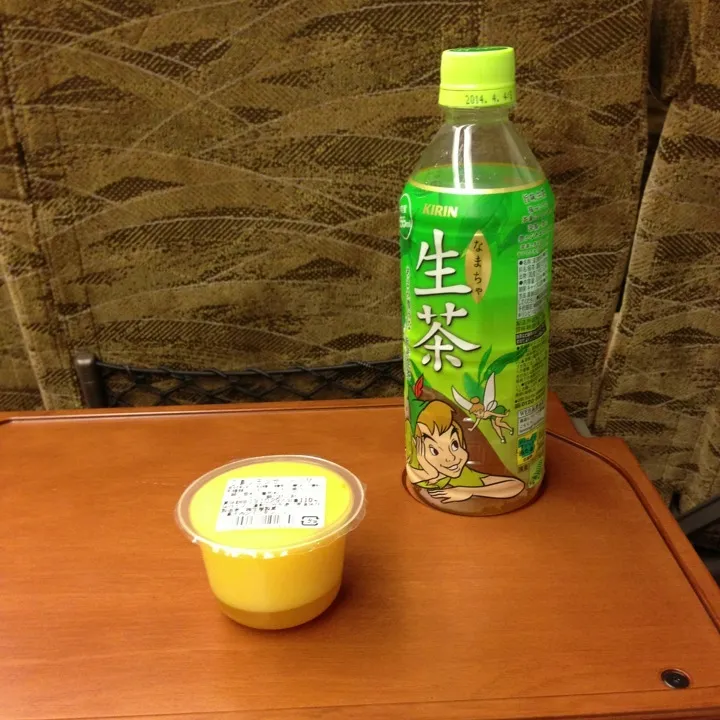 Lemon Pudding+Cha , Shinkansen , 7Aug (Japan Trip Aug 2013)|Tunaさん