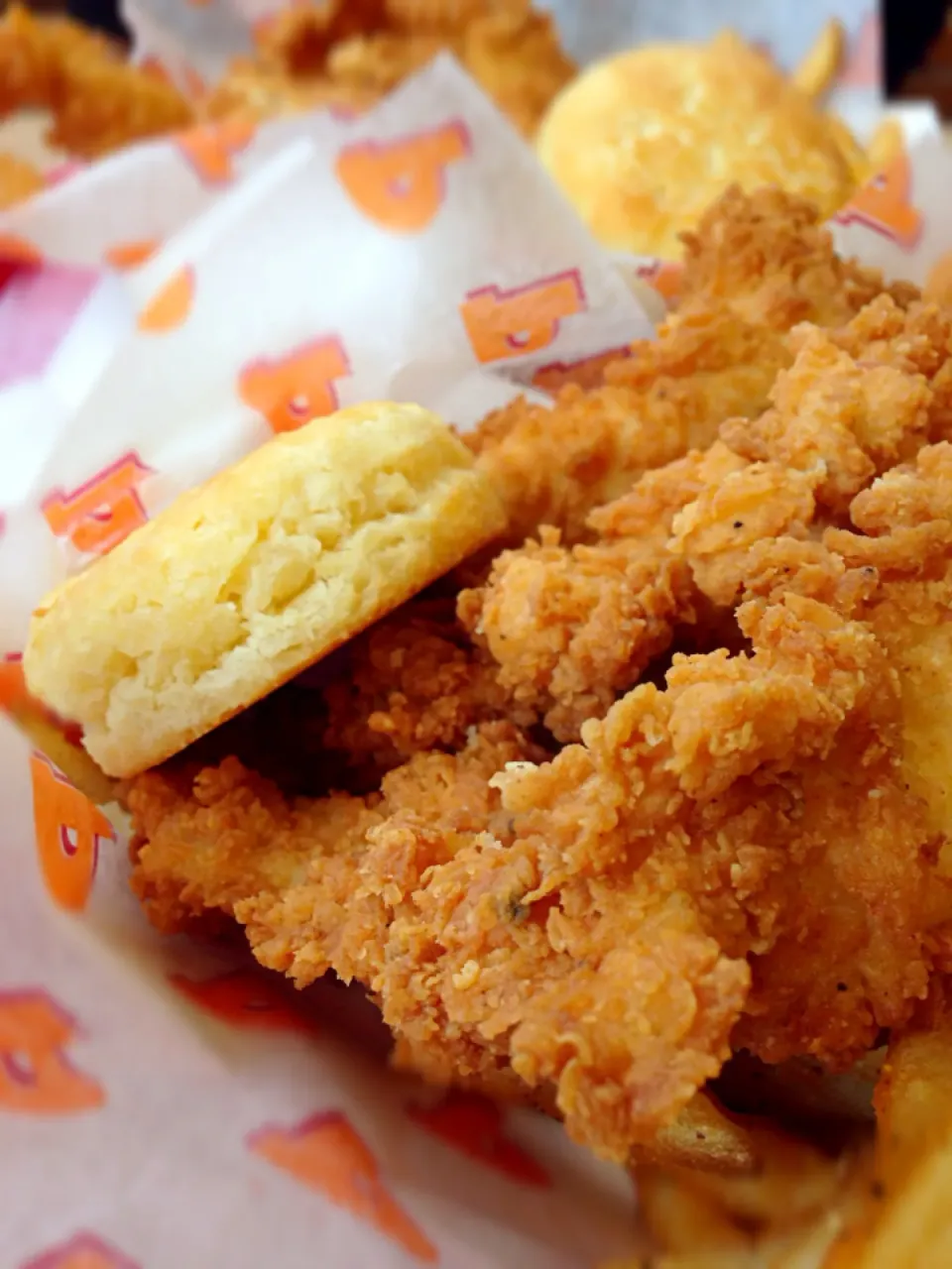 Fried chicken tender w/waffle coating|sun daiさん