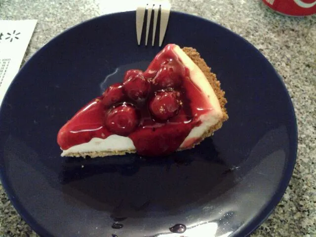 cherry cheesecake pie|Lyn Demafelisさん