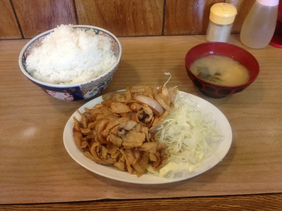 Snapdishの料理写真:神田食堂 生姜焼定食|金田 進さん