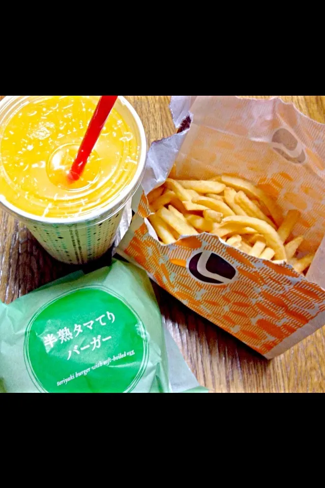 😋Lotteria🍟🍔🍹|chixさん