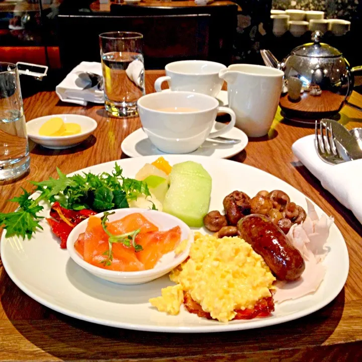 Four Seasons Hotel breakfast buffet|yangzhouさん