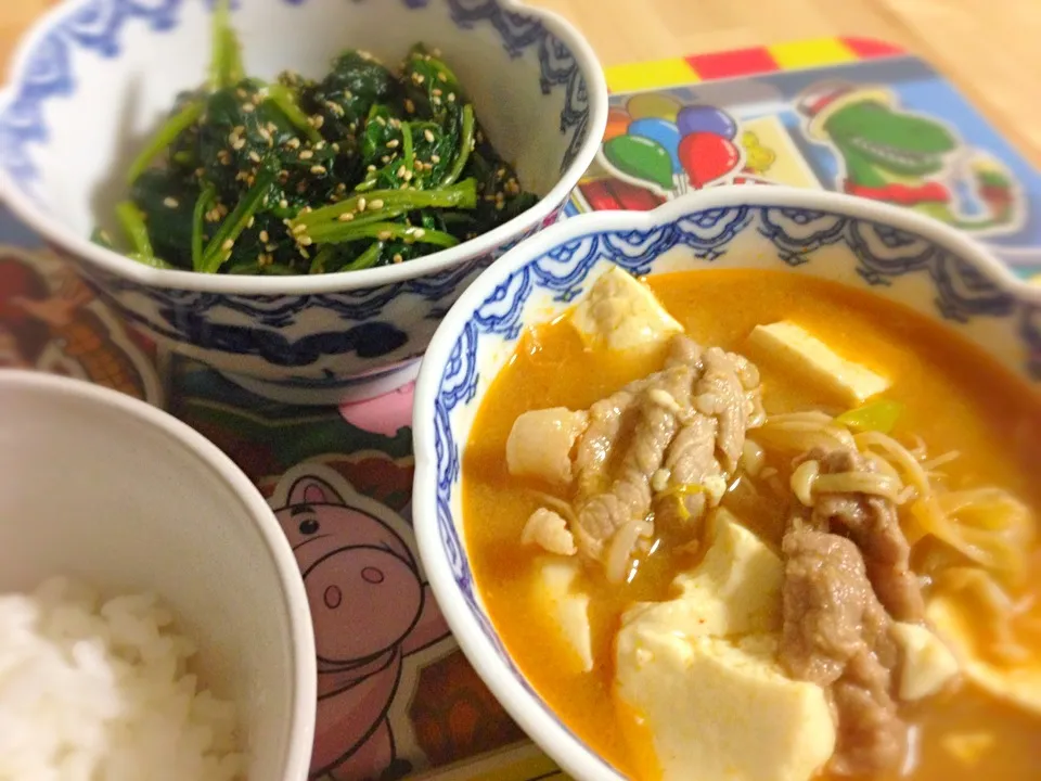 豚肉と豆腐のピリ辛煮＊おひたし|ゆかさん