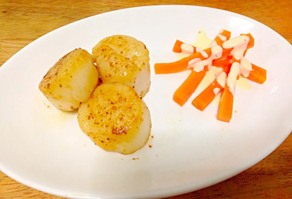 Snapdishの料理写真:Scallop with lemon mayo|sharon teoさん