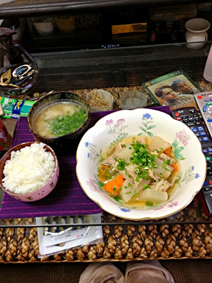 豚バラ大根と大根とみょうがの味噌汁|chiakiさん