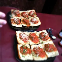 Little Italy tour - roman meatball bruschetta|janelleさん