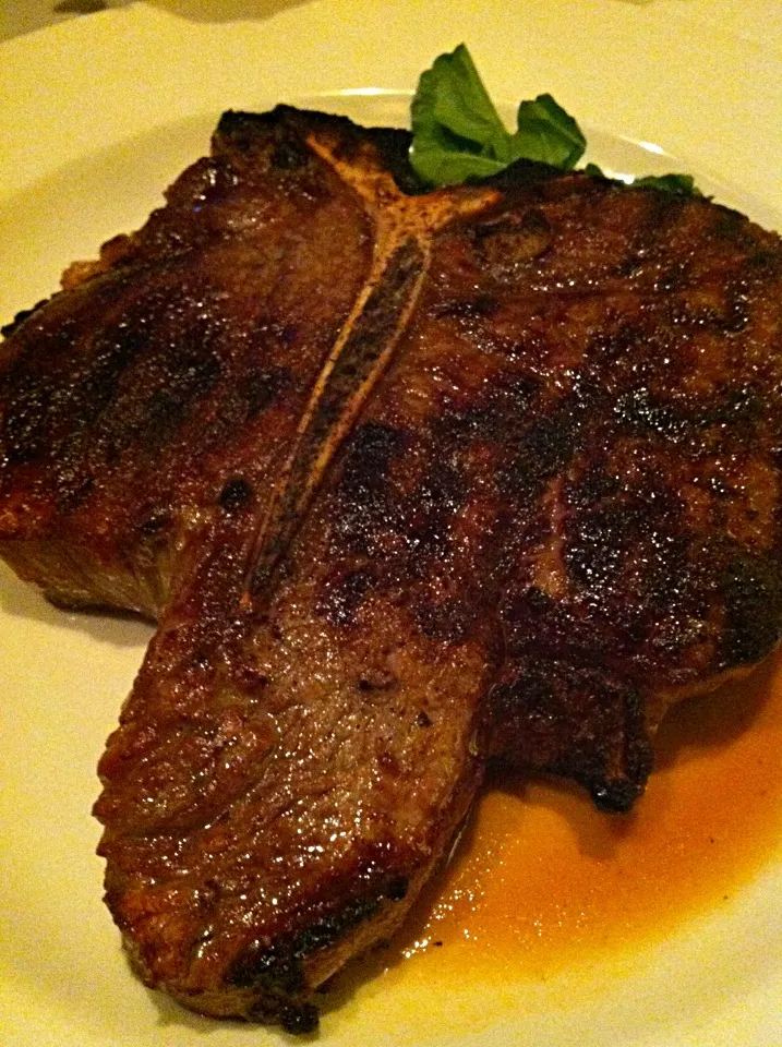 Snapdishの料理写真:Dry Aged Porterhouse|Juliee ~ ジュリーさん