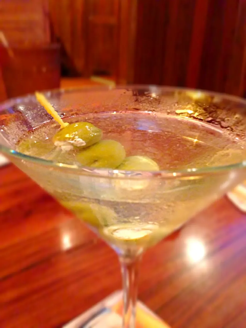 3 stuffed Olive Martini|Maria Schlossbergさん