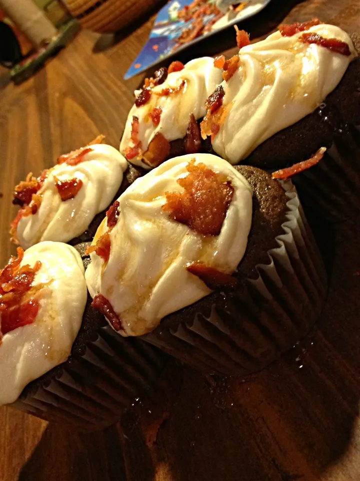 Chocolate Bacon Cupcakes|Ashleyさん