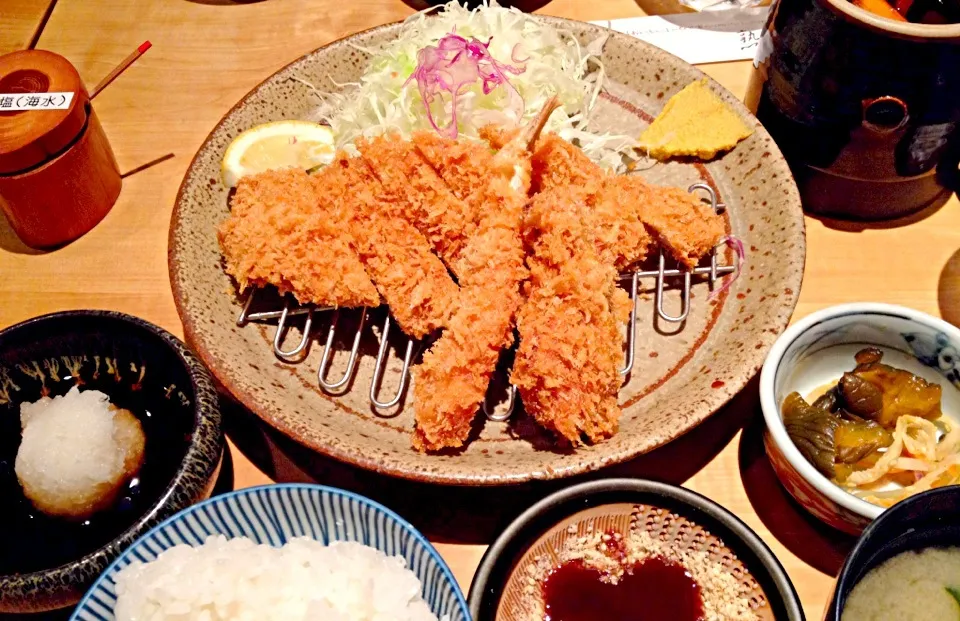 Snapdishの料理写真:昼とんかつ〜ロース・海老・かぼちゃ✨食べ過ぎだぶー🐷|ちーねーさん