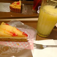 キルフェボンのずんだと桃のケーキ|もつやんさん