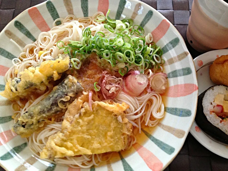 すだちおろしぶっかけそうめん、色々のせ(*^_^*)|あっこぷーさん