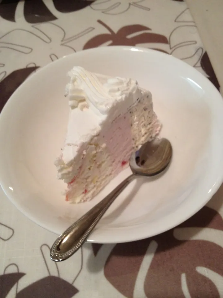 Baskin Robbins ice cream cake :)|Niki Millerさん