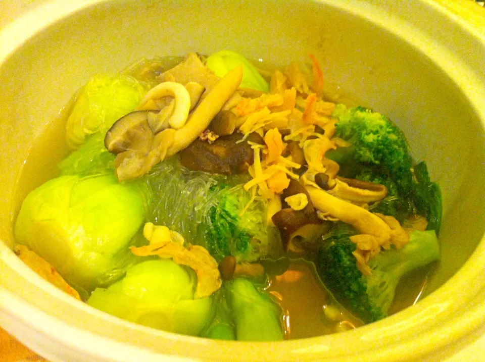 Poached mixed vegetables with conpoy in broth|skyblueさん