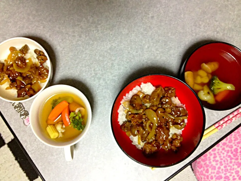 Snapdishの料理写真:焼き鳥丼•ポトフ|うるしちかさん