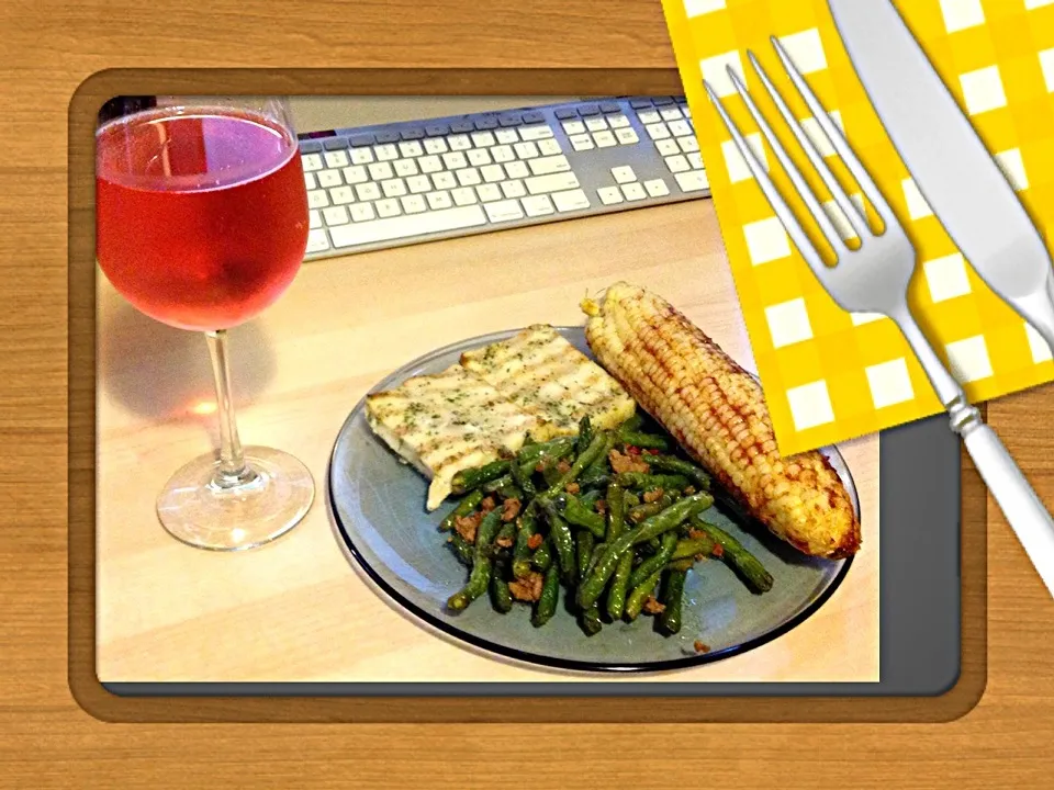 Garlic butter Fish fillet , green beans with minced meat and Asian BBQ sauce corn with glass of rose|Liliyianさん