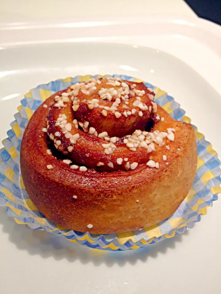 Snapdishの料理写真:IKEA kanelbulle|sheena yamadaさん