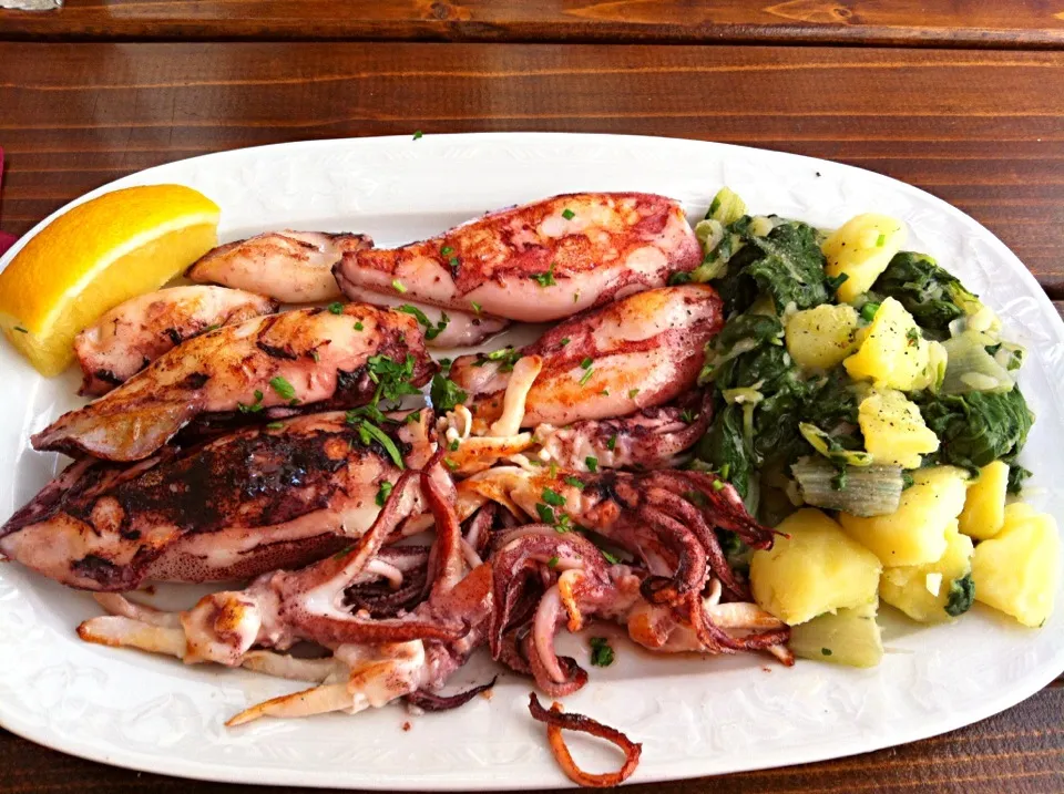 Grilled squid with potatoes and chard|Sevさん