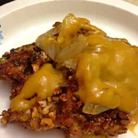 Gluten free quinoa and lentil crusted chicken wit peach shallot sauce|jenniferさん