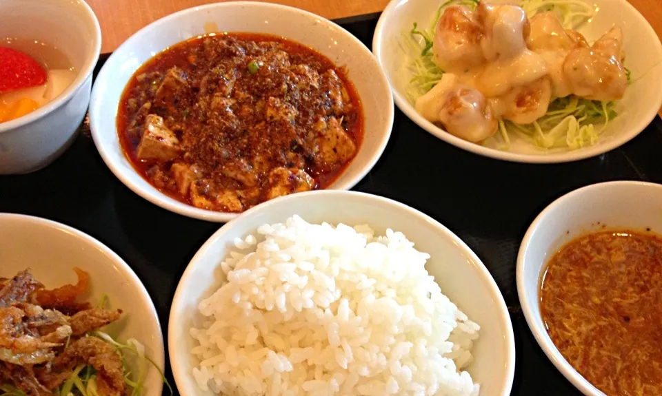 麻婆豆腐とエビマヨのランチ|syuuさん