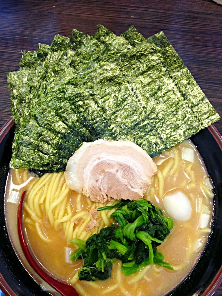 豚骨醤油海苔ラーメン|zeroweb_bossさん