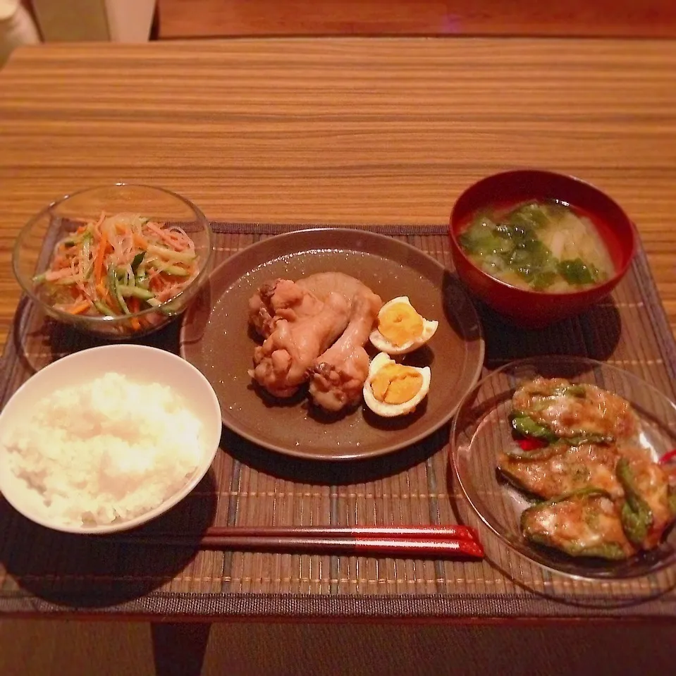 鶏手羽元の照りとろ煮、ピーマンのカレーチーズ焼き、春雨サラダ|はるさん