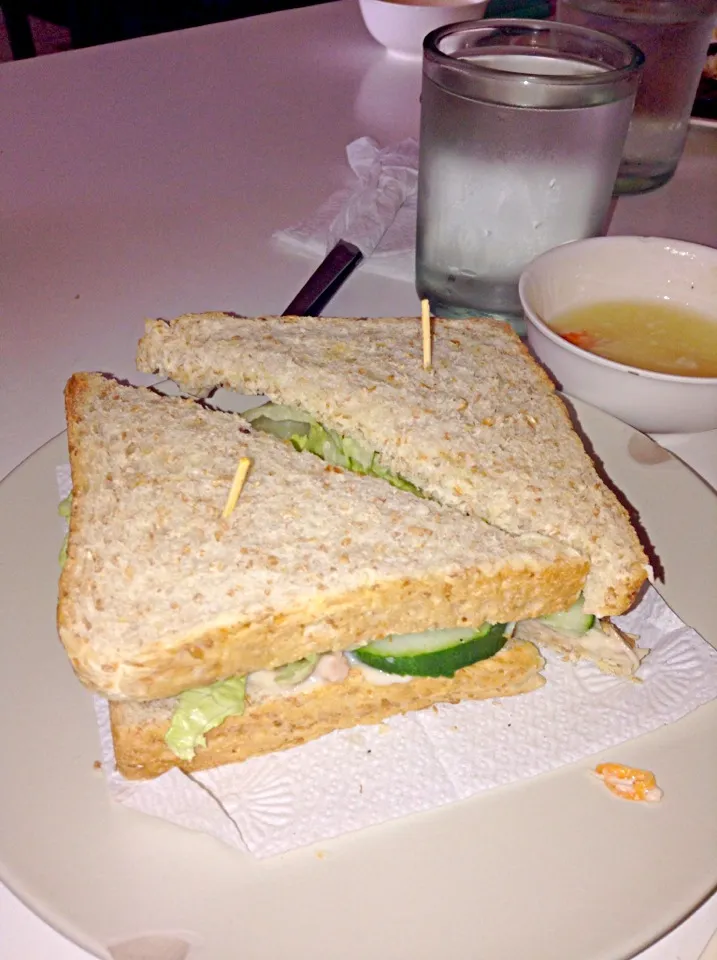 Tuna sandwich yummy|gorgeoushelerieさん