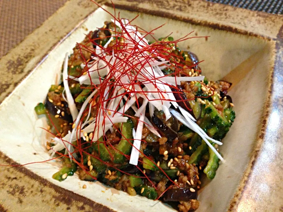 ゴーヤ茄子の肉味噌炒めでぇ〜す٩(◜ᴗ◝ )۶|ランランらぁ〜んさん