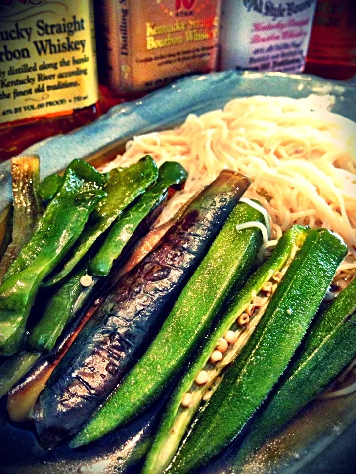 Snapdishの料理写真:夏野菜の焼き浸しでぶっかけ素麺|たけさん