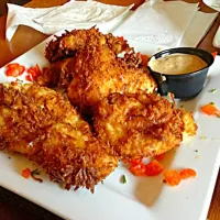 Coconut Chicken with mustard dipping sauce|Andrew Knorviskさん