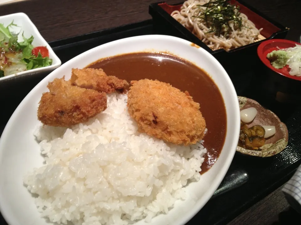 カツカレー+そば定食を頂きました。|momongatomoさん