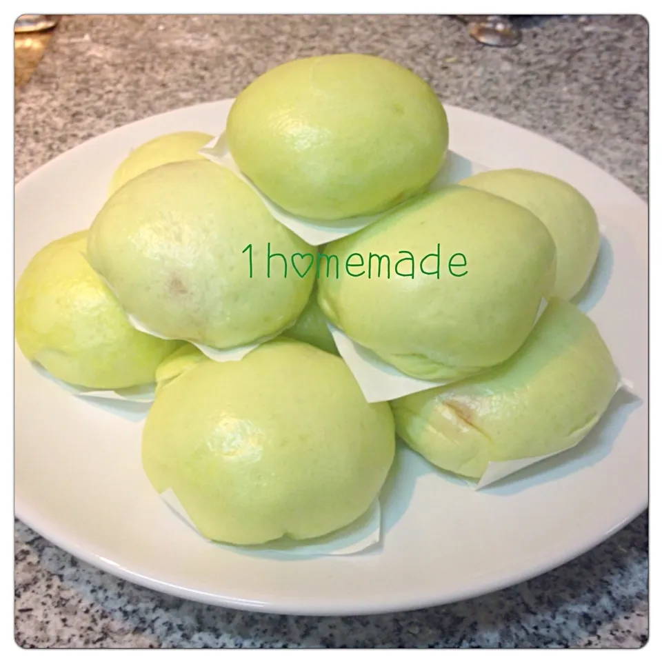 Steamed dumpling ซาลาเปาใบเตย  ไส้ไหล!!😋😍|nanaさん