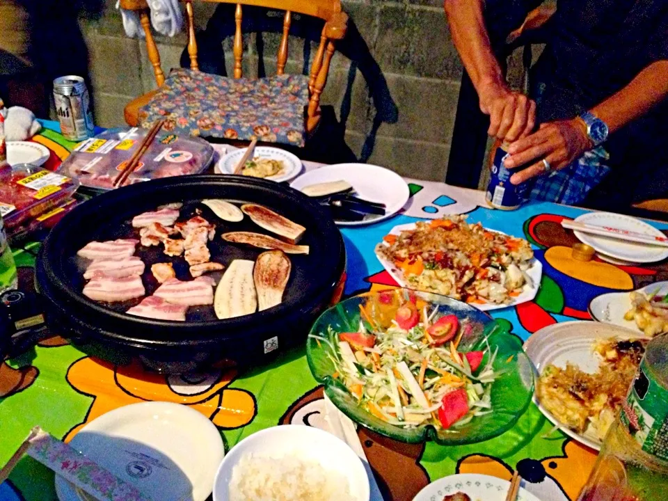 Snapdishの料理写真:夕飯は彼のお家のプチBBQへお呼ばれ🍖|みきぴょん♪さん