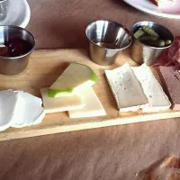 cheese, apple and meat sampler|Anne Bさん